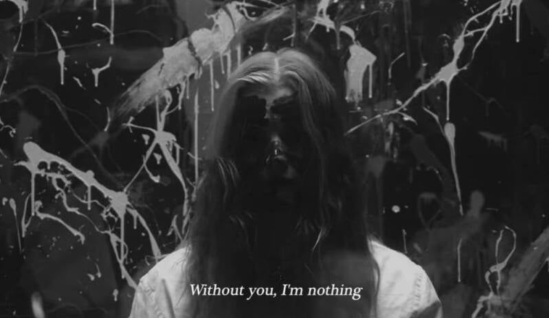 Image extraite du clip de "Withou You I'm Nothing".  Dernier single de A.A. Williams (Placebo cover).