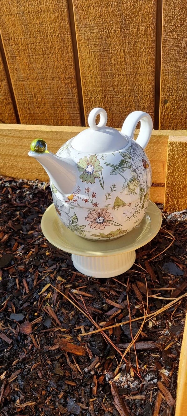 Teapot Garden Art