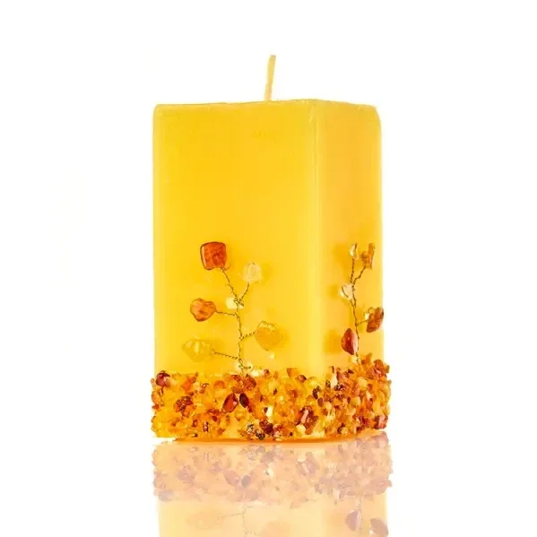 Bougie avec ambre rectangulaire, 4,5x4,5x8,5 cm