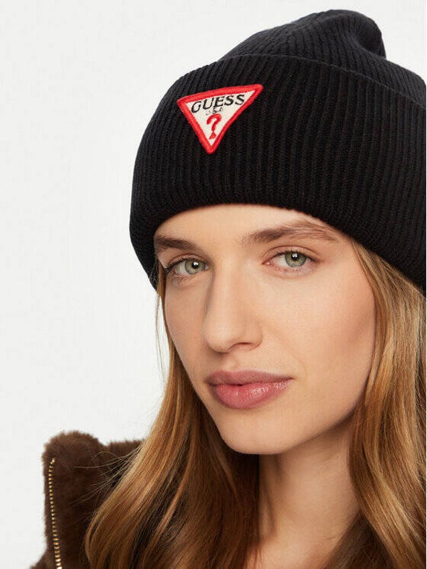 Bonnet GUESS