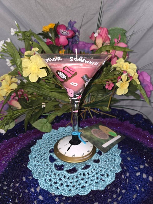 This fun little drink is peach.