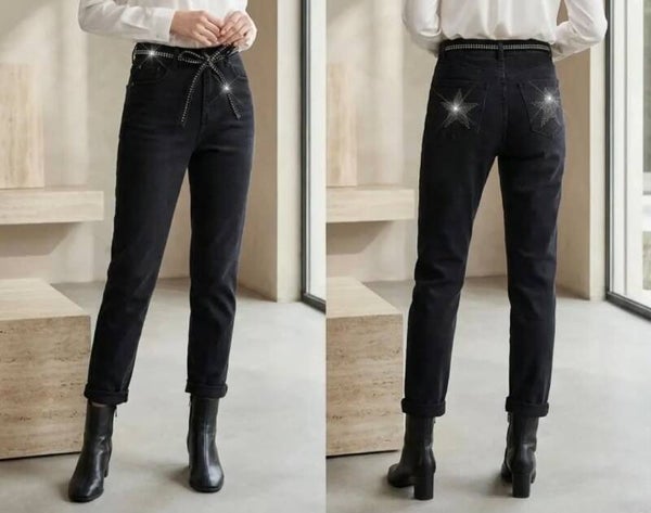 Jeans MOM noir avec étoiles strass