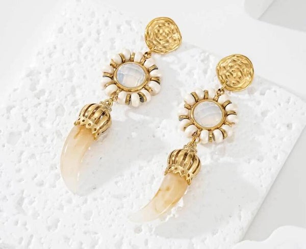 Boucles pendantes cornes