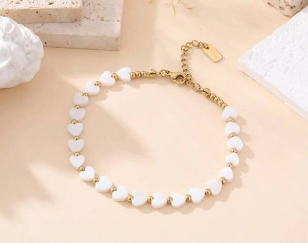 Chaine de cheville perles coeur blanc