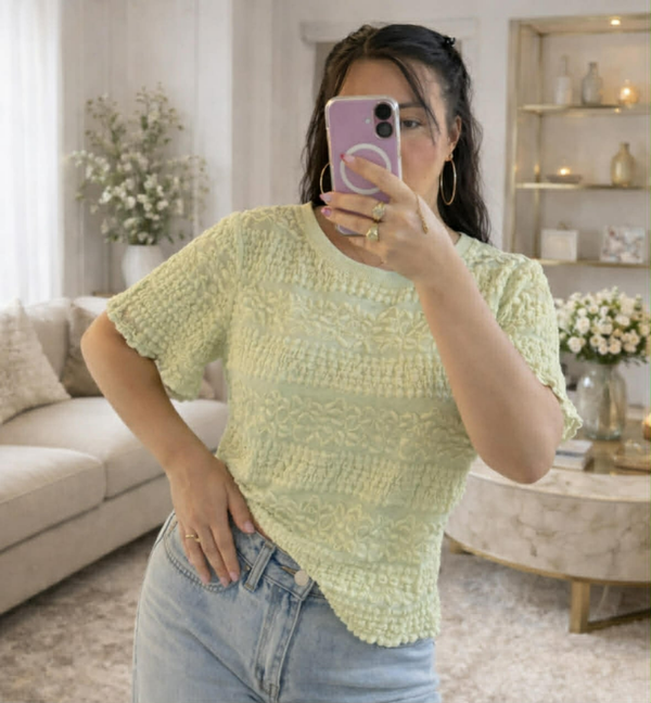 Blouse manches courtes dentelles