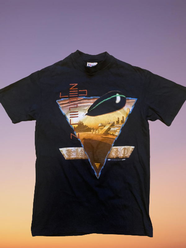 Vintage 1988 Led Zeppelin T-shirt 'Hanes' size M.