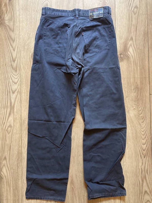 Vintage Levi's straight leg trousers size 36-34.(XL)