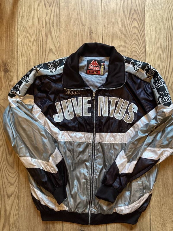 Vintage Kappa 'Juventus' track jacket size XL.