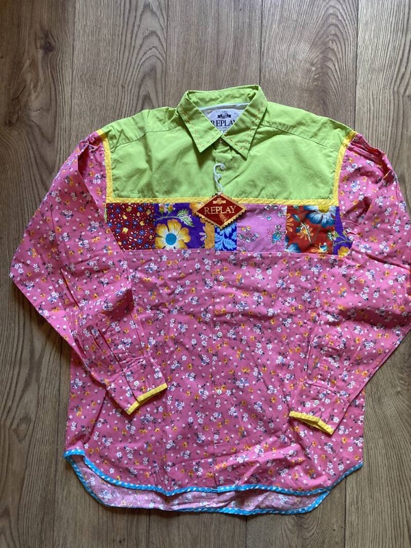 Vintage 90's Replay shirt size XL.