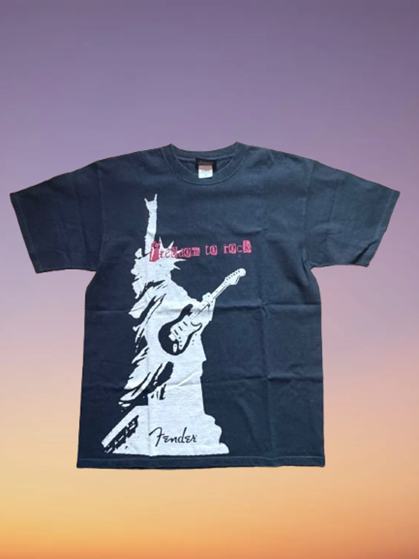 Fender 'Freedom to Rock'  Vintage T-Shirt Size L.