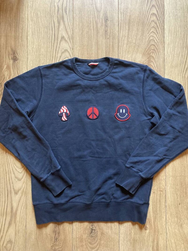 Moncler Logo Patch Sweatshirt Size L.(M)