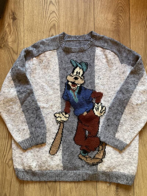 Goofy homemade wool pullover size XL.