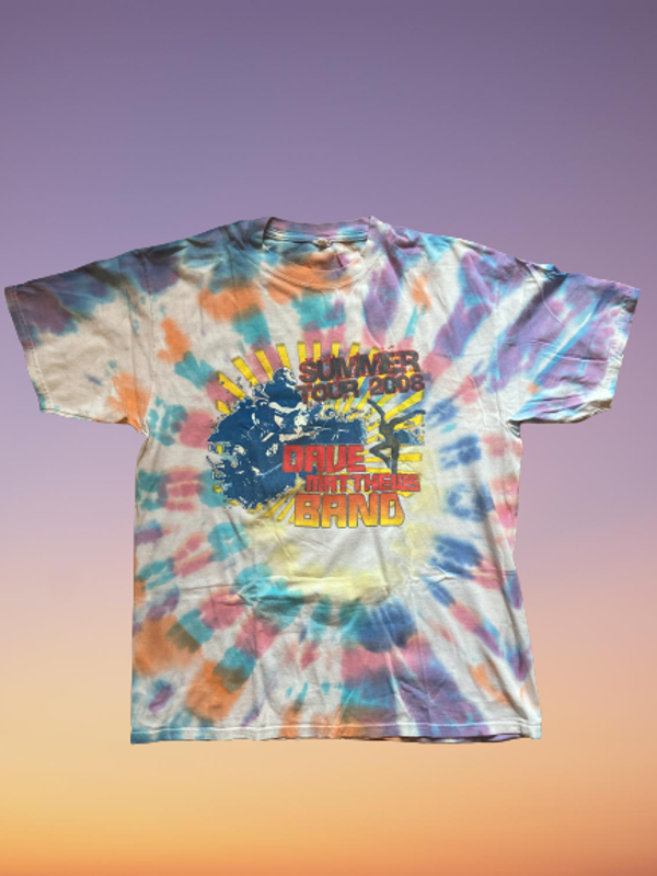 2008 Dave Matthews Band Summer Tour Tis Dye t-Shirt Size XL.
