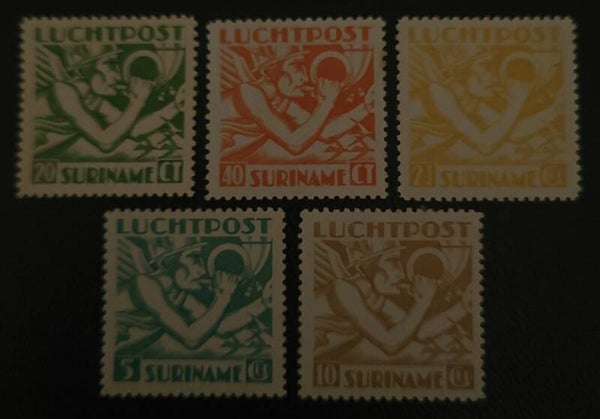SURINAME LUCHTPOST 15-19 ONGESTEMPELD