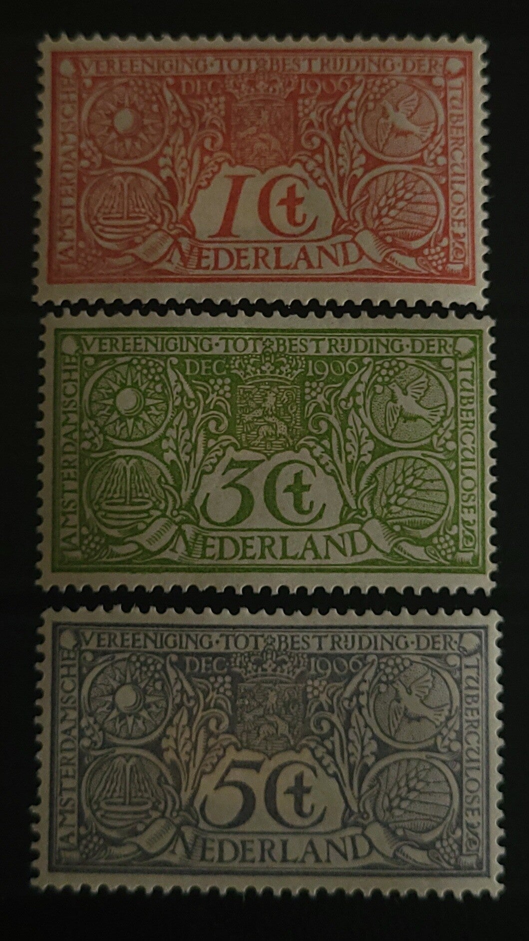 NVPH 84-86 ONGESTEMPELD