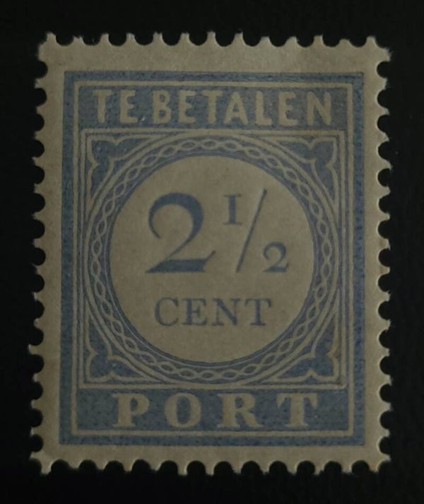 PORT 47 ONGESTEMPELD