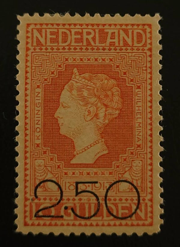 NVPH 105 ONGESTEMPELD