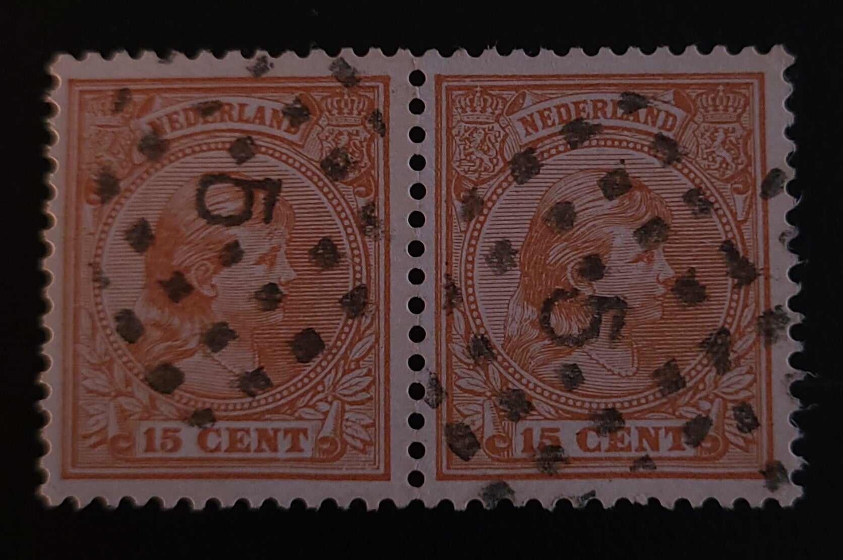NVPH 39 PUNTSTEMPEL 5(AMSTERDAM) IN PAAR