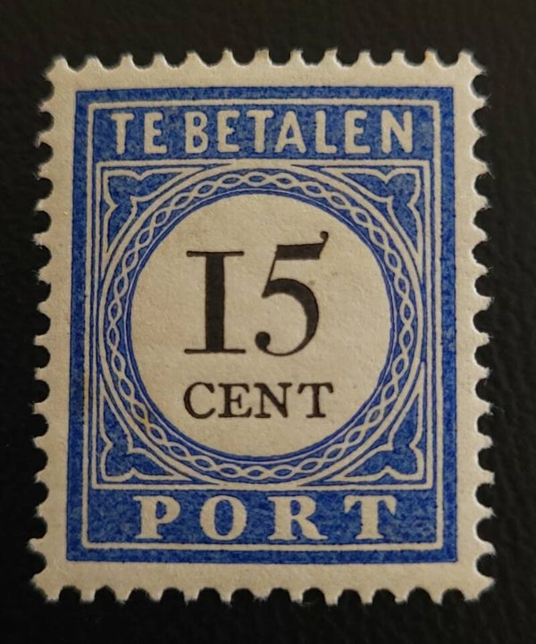 PORT 24 ONGESTEMPELD