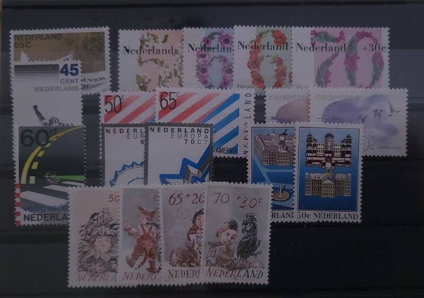 1982 JAARGANG POSTFRIS