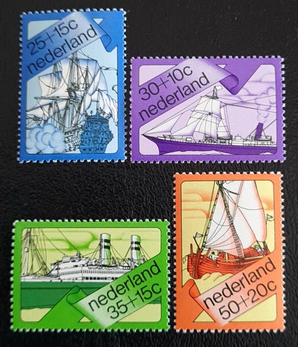 NVPH 1026-1029 POSTFRIS
