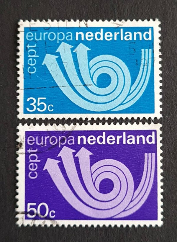 NVPH 1030-1031 GESTEMPELD
