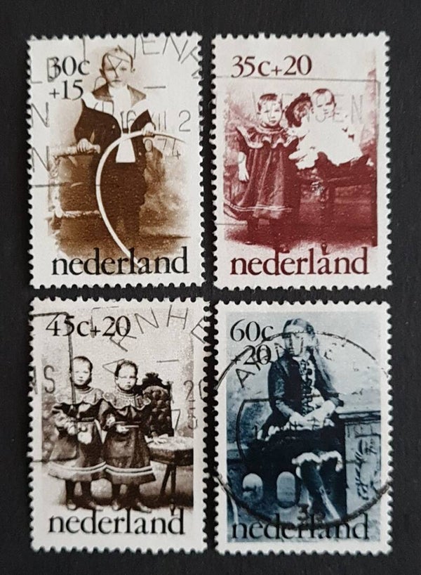 NVPH 1059-1062 GESTEMPELD