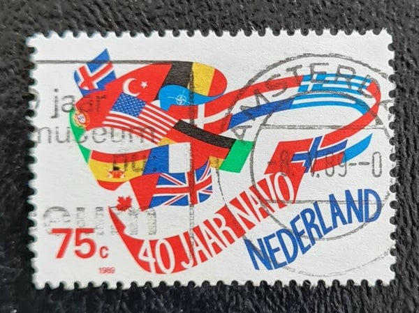 NVPH 1423 GESTEMPELD