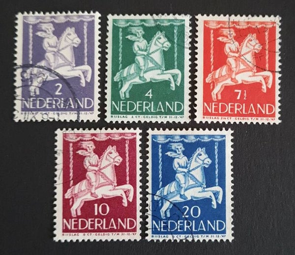 NVPH 469-473 GESTEMPELD