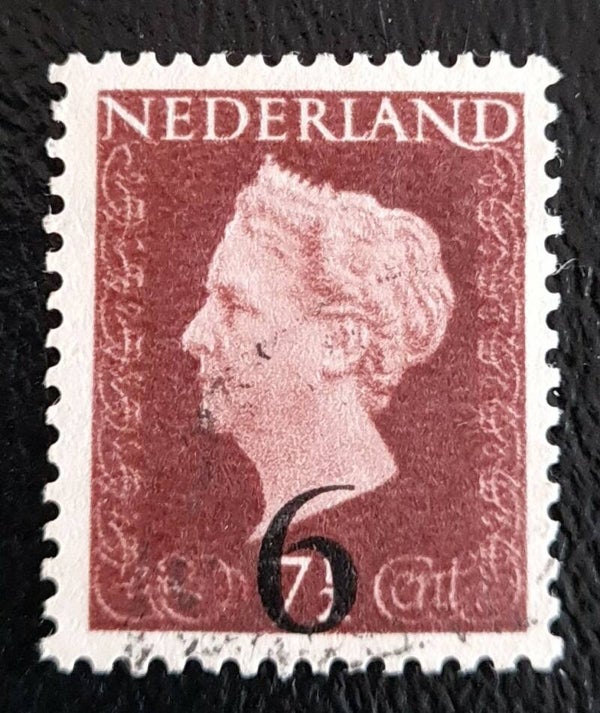 NVPH 549 GESTEMPELD
