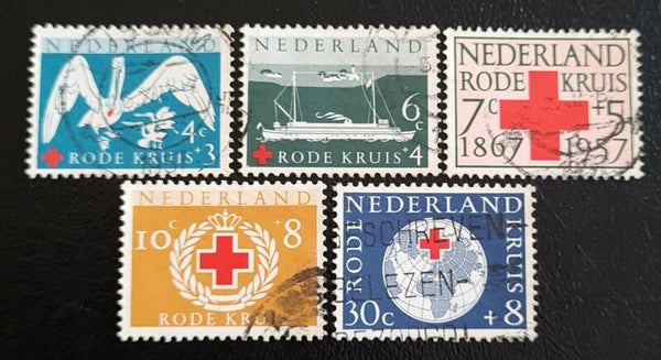 NVPH 695-699 GESTEMPELD