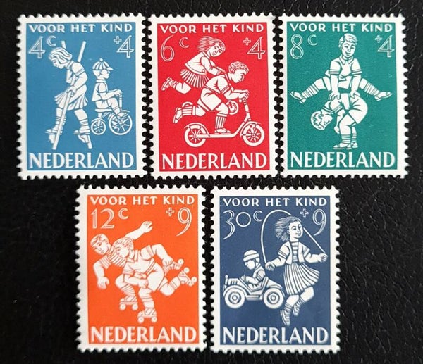 NVPH 715-719 POSTFRIS