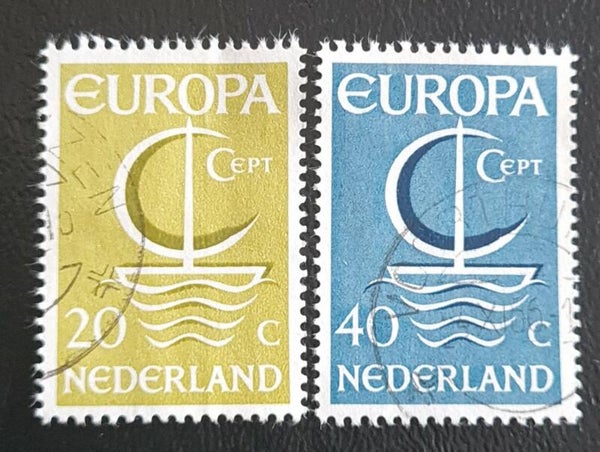 NVPH 868-869 GESTEMPELD