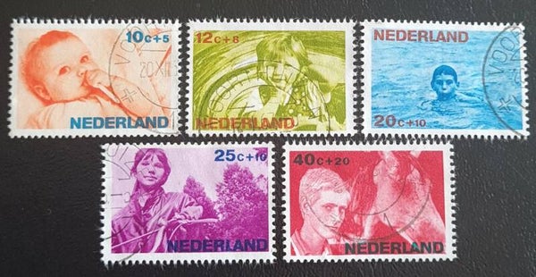NVPH 870-874 GESTEMPELD