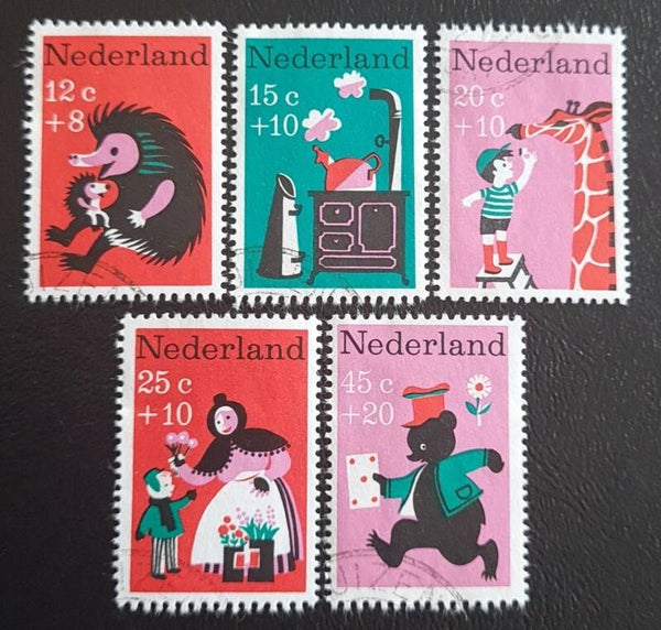 NVPH 894-898 GESTEMPELD