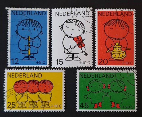 NVPH 932-936 GESTEMPELD