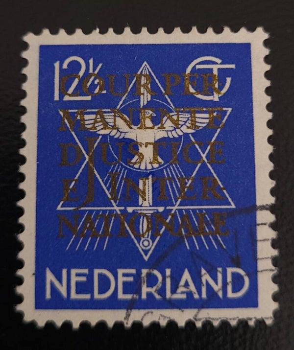 DIENST 12 GESTEMPELD