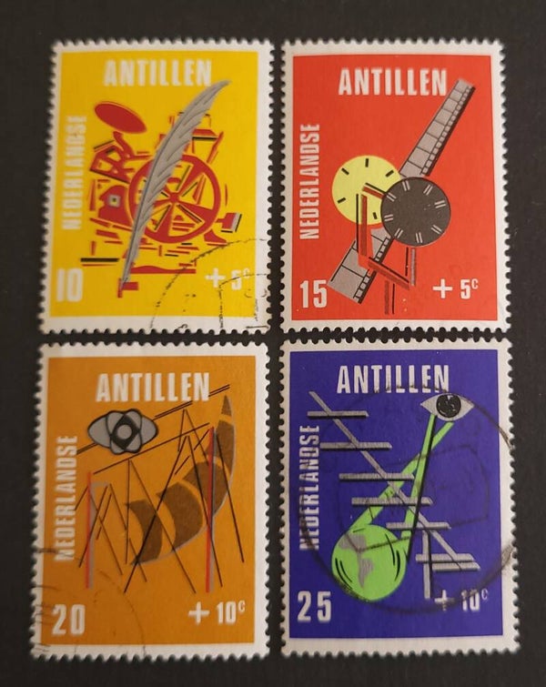 NEDERLANDSE ANTILLEN NVPH 426-429 GESTEMPELD