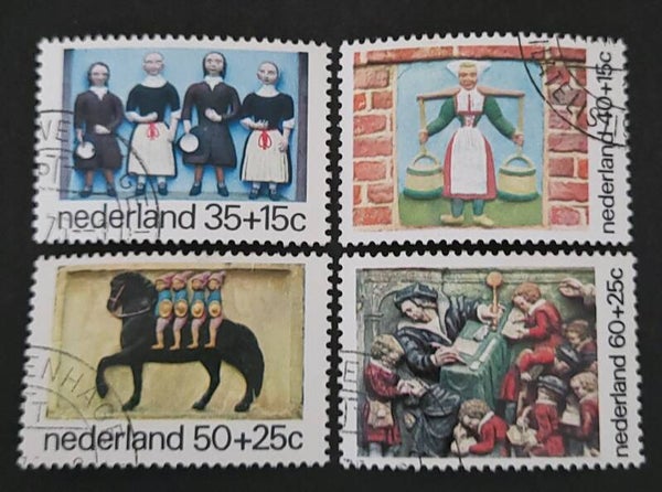 NVPH 1079-1082 GESTEMPELD