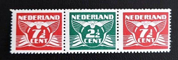 NVPH 379C ONGESTEMPELD