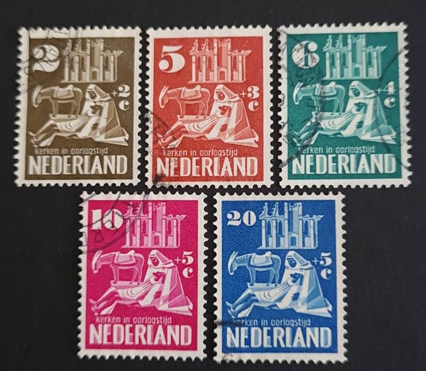 NVPH 556-560 GESTEMPELD