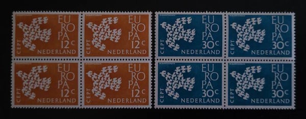 NVPH 757-758 BLOK VAN 4 POSTFRIS