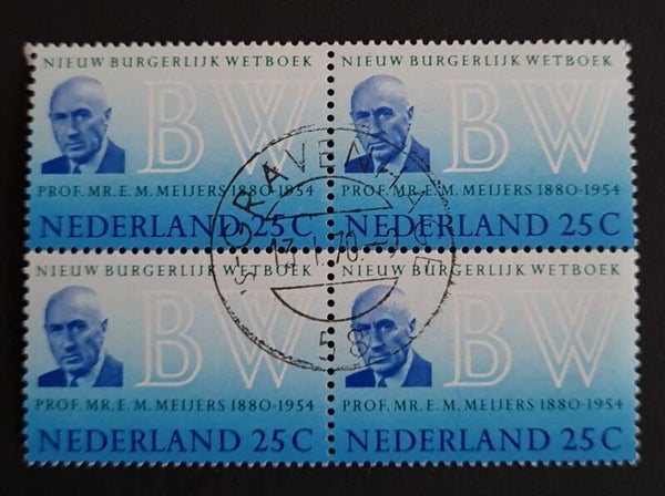 NVPH 963 GESTEMPELD BLOK VAN 4