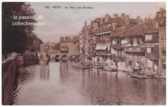 Carte postale de metz le bain des roches