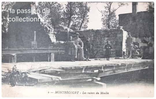 Carte postale de Montrécourt les ruines du moulin