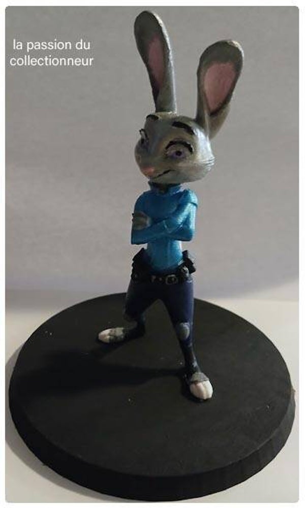 Figurine de Judy 3d hauteur 19 cm peinture fait main