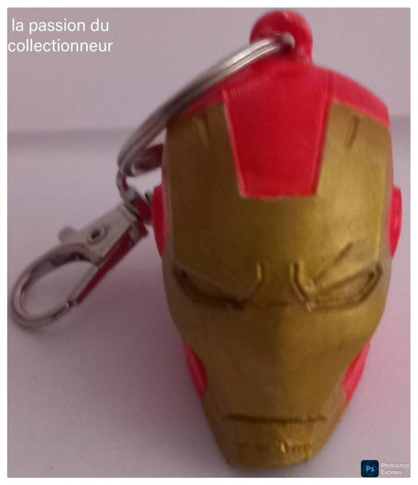 Porte clé  casque d'Iron man peint à la main