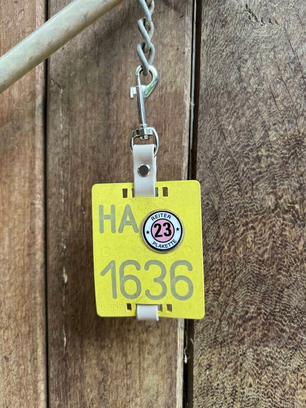 Halterung für Ausreitplaketten