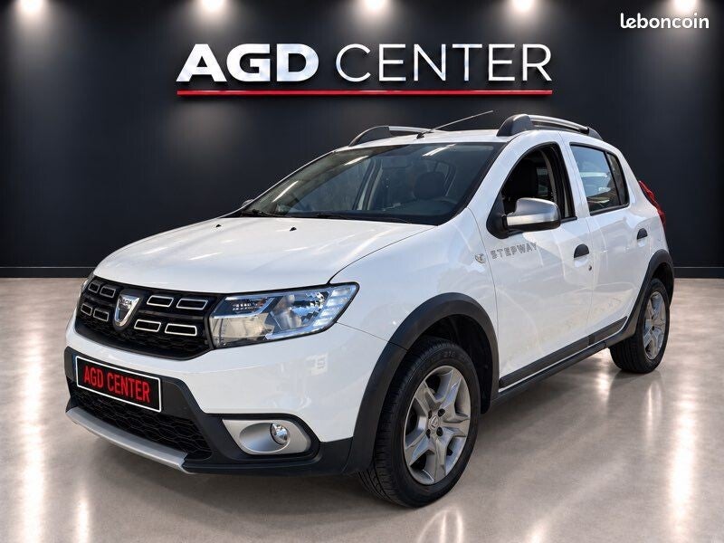 Dacia Sandero Stepway 1.5 dCi 90 – Boîte automatique – Première main – Distribution faite