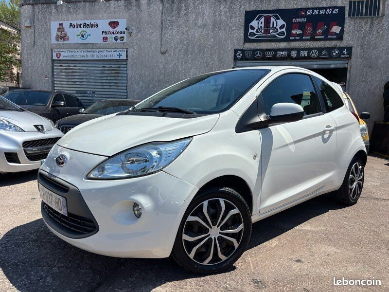 Ford Ka 1.2 Titanium 70 ch – kit Distribution neuf – Climatisation– 108 000 km